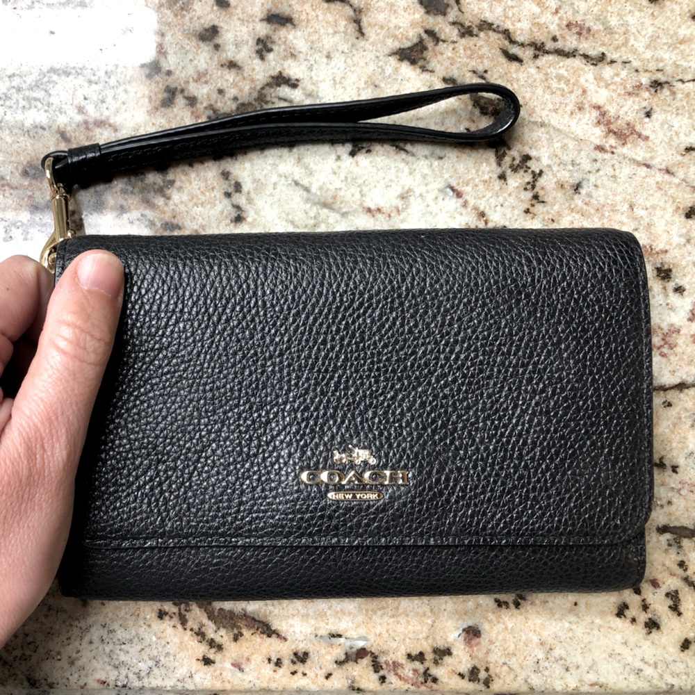 Beautiful Black Coach Wristlet/Wallet - Excellent Condition.